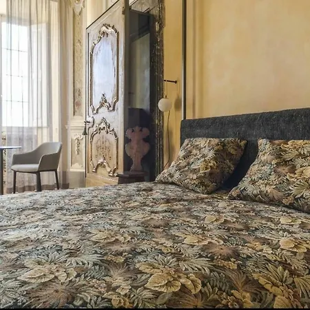Boutique Apartment *